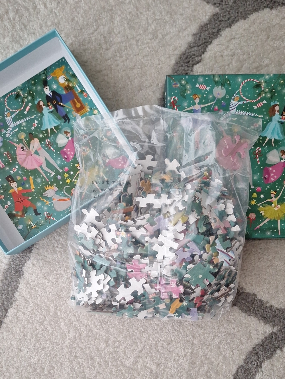 NEW Galison Nutcracker Ballet 500 Piece Puzzle - Picture 3 of 3